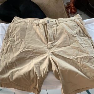 34” Mens Flat Front Levi Shorts